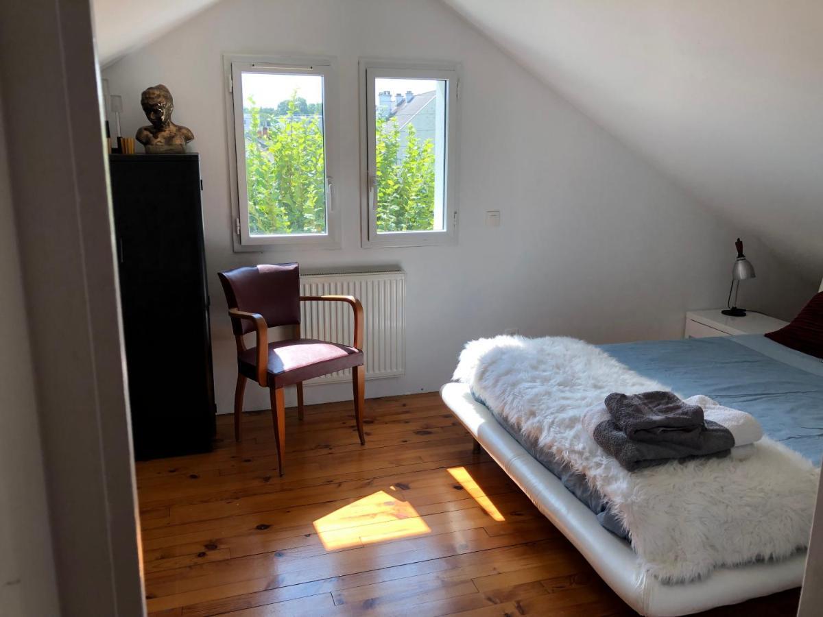 Chambre Hotes Nichee Sous Les Toits Rennes Bagian luar foto